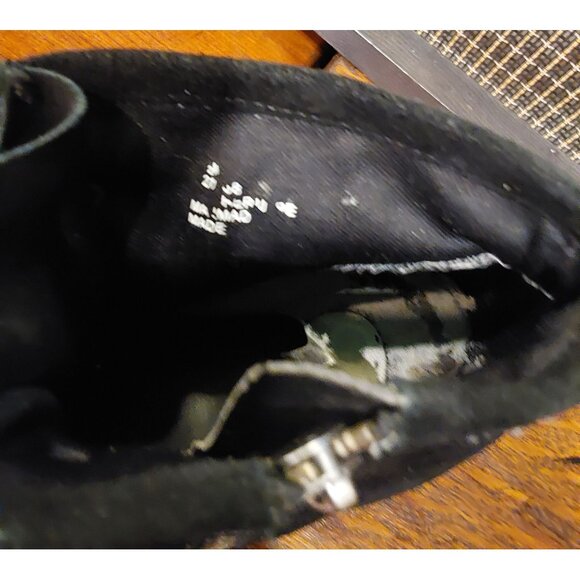 MIA Women's Black Suede Wedge Booties. Fringe laces. Size 8.5 - Picture 11 of 13